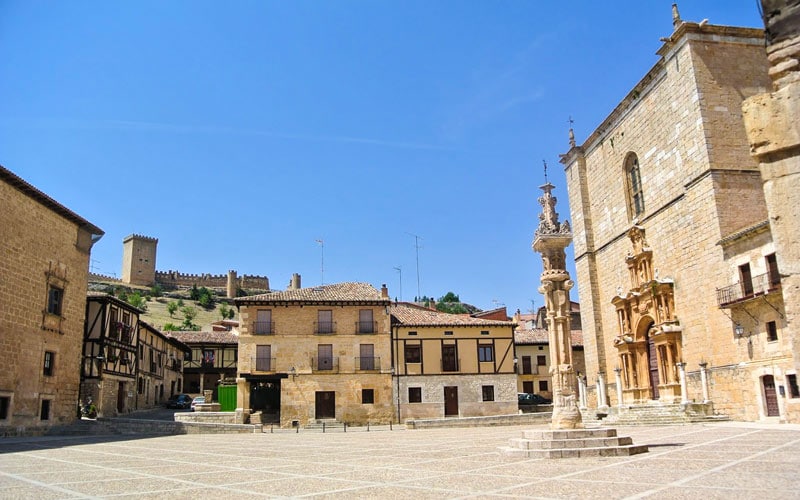 5 spectacular squares in Spanish towns