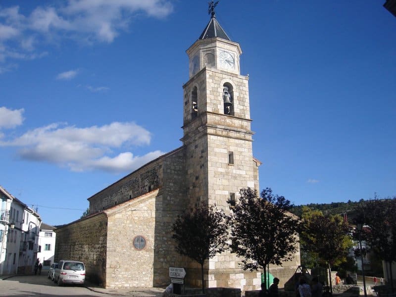 Iglesia de Santiago en Guadalaviar