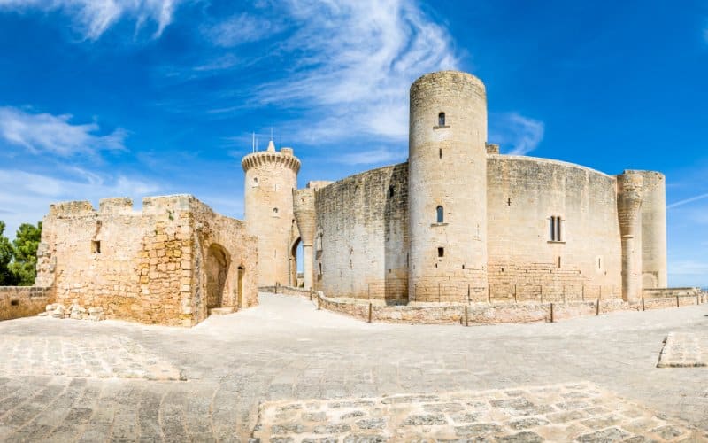 El castell de Bellver y su torre del Homenaje