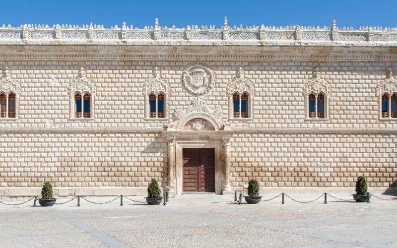 Frontal del palacio de Cogolludo
