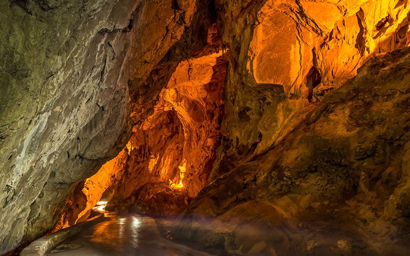 Cuevona of Cueves
