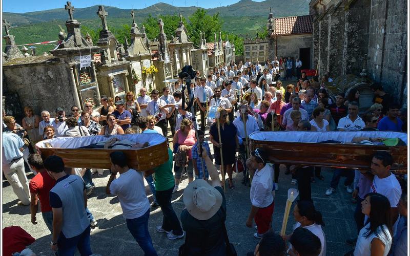 Procession of the Santa Marta pilgrimage.