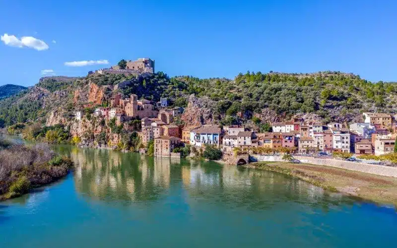 A beautiful village next to a river in Tarragona