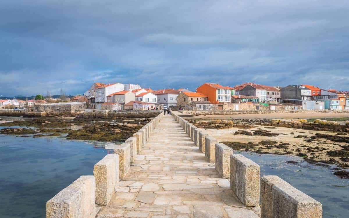 Cambados’ shore in the distance.