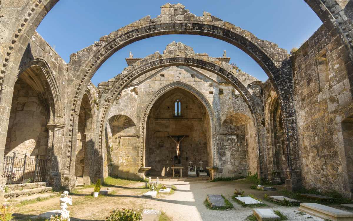 Ruins of the church of Santa Mariña Dozo, one of Cambados’ most impressive sites.