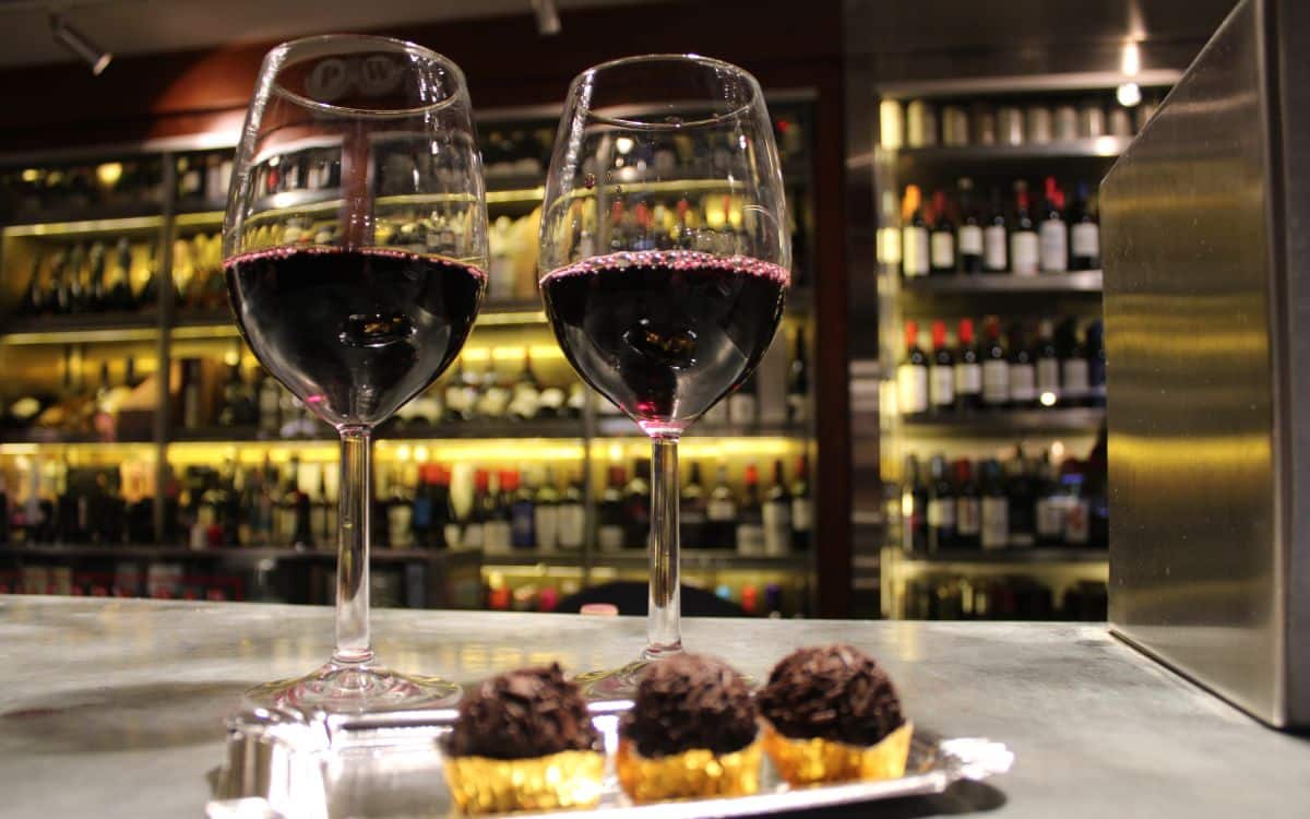Two glasses of Ribera del Duero.