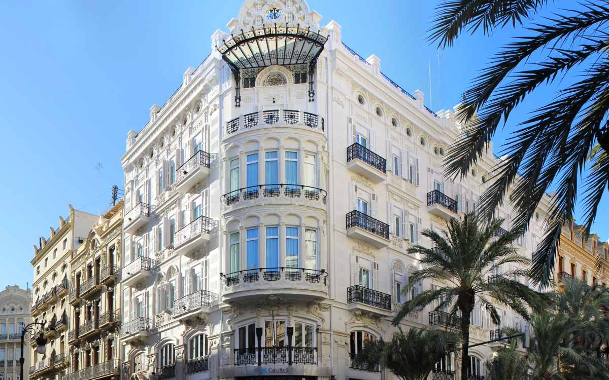 Reina Victoria Hotel.