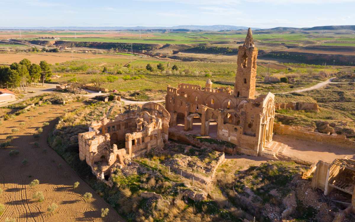 Ruins of the Church of San Martín de Tours.