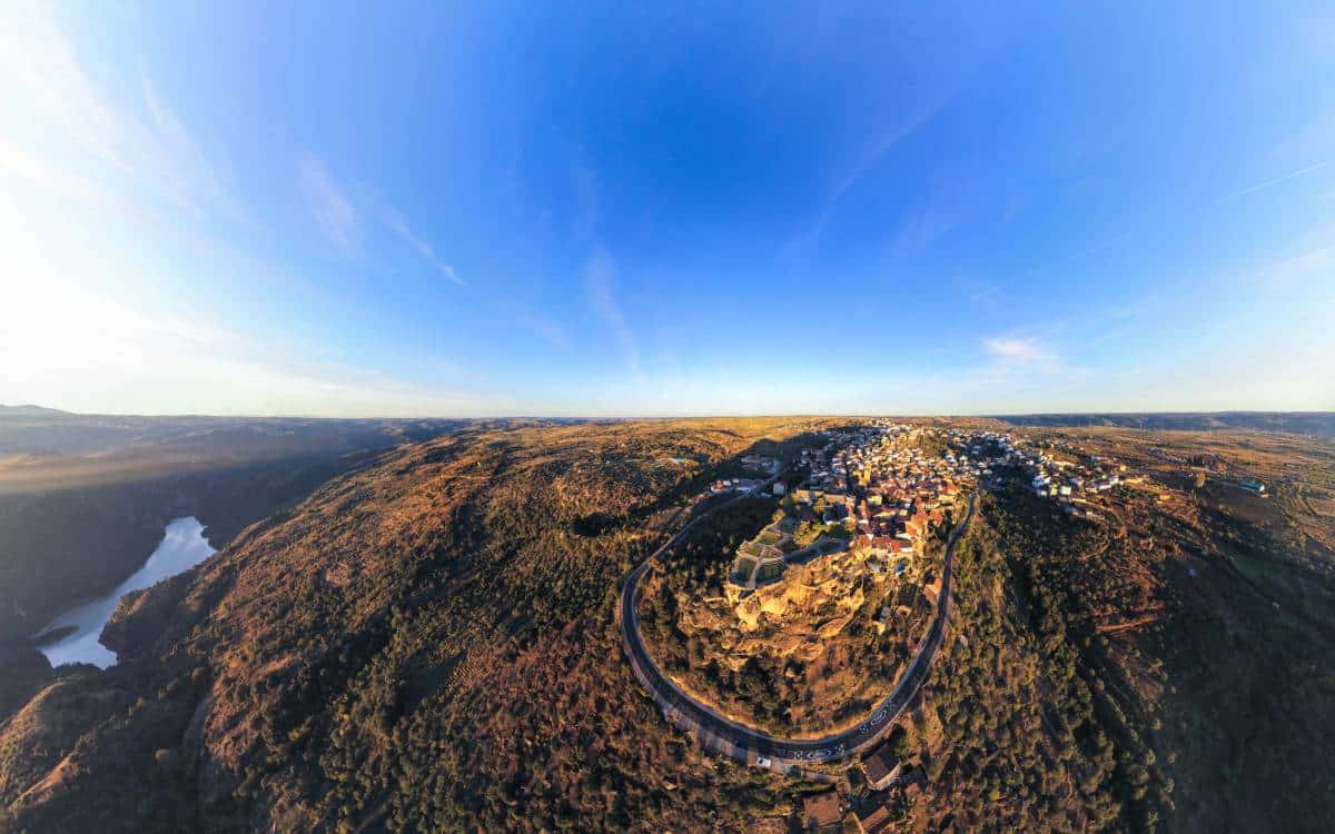 Aerial view of Fermoselle.
