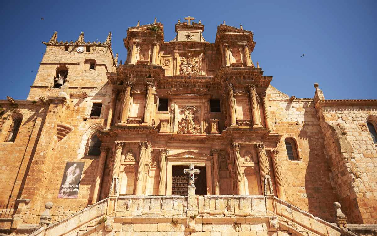 Santa María Church.
