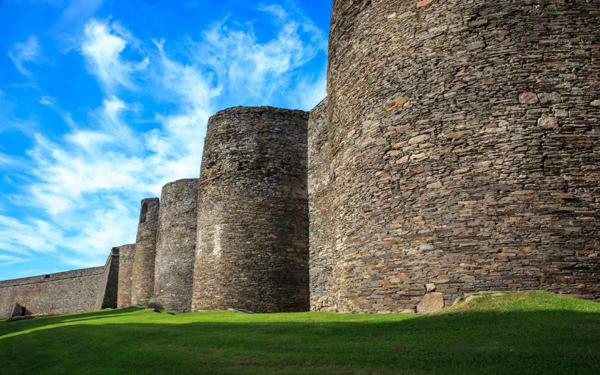 Walls of Lugo.