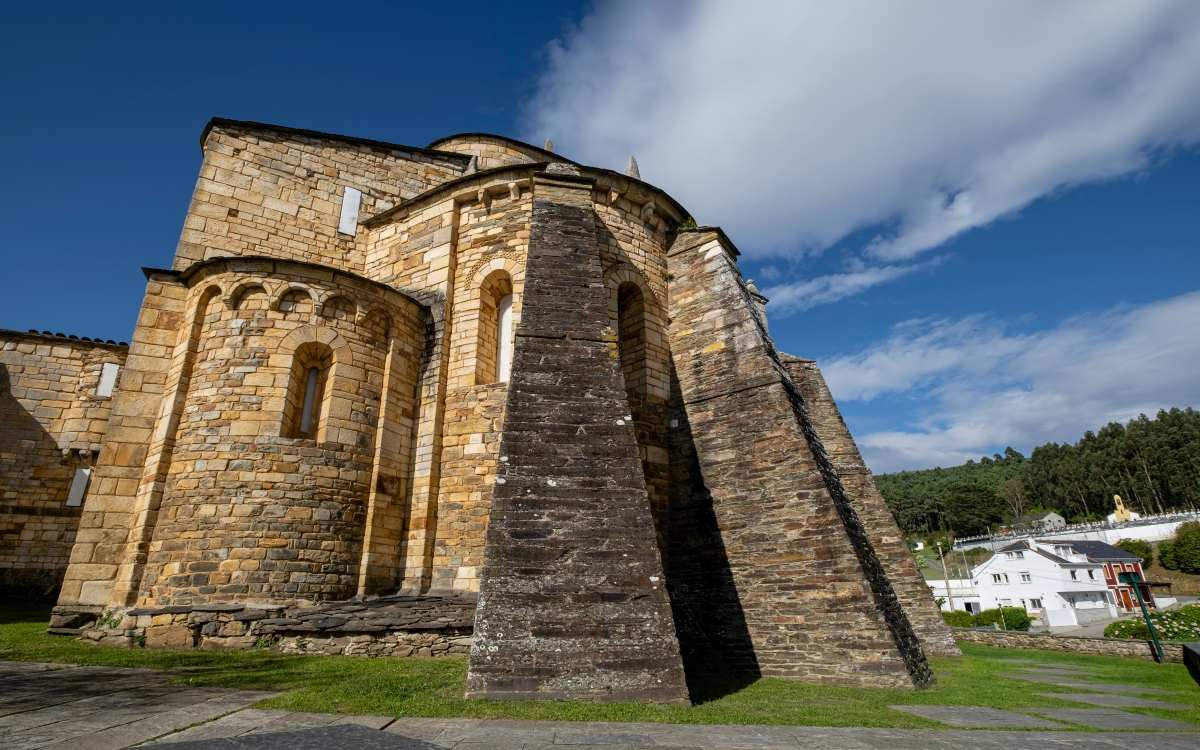 Basilica of San Martiño de Mondoñedo.