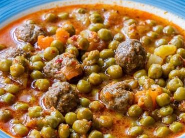 Aguiat de pilotes, the Mallorcan meatball stew
