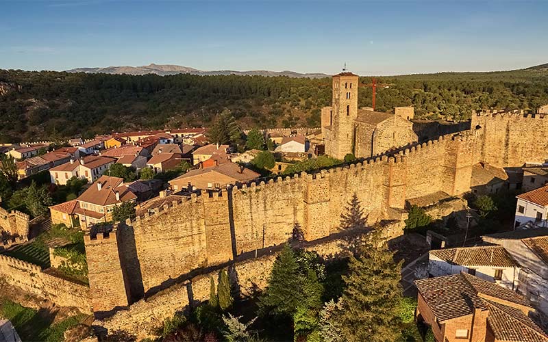 A walled town in the mountains of Madrid