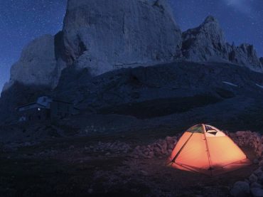 Free camping in Spain, an eternal crossroad