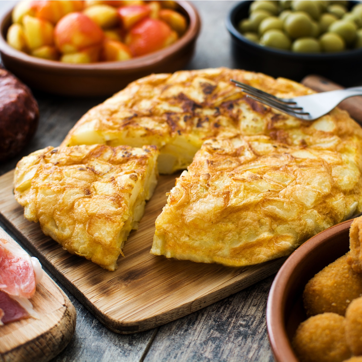 Traditional Spanish tortilla (potato omelette) recipe