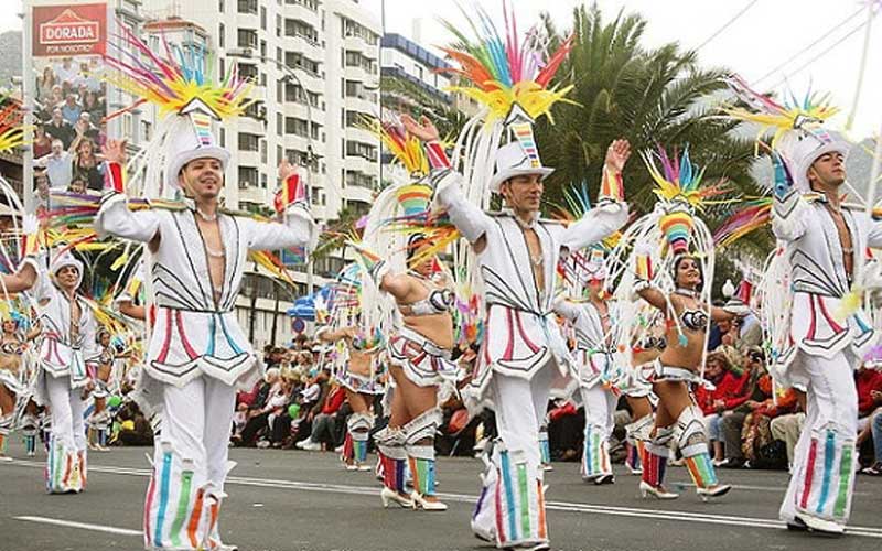 Carnival parade in Santa Cruz de Tenerife, 2013