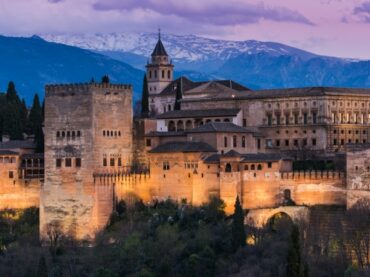 Visiting the most beautiful towns near Granada