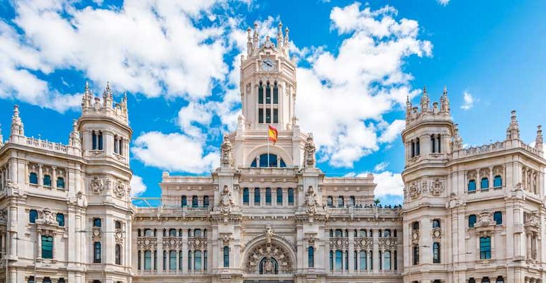The most fascinating city halls in Spain