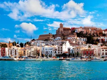 Travel Guide to Ibiza- Eivissa