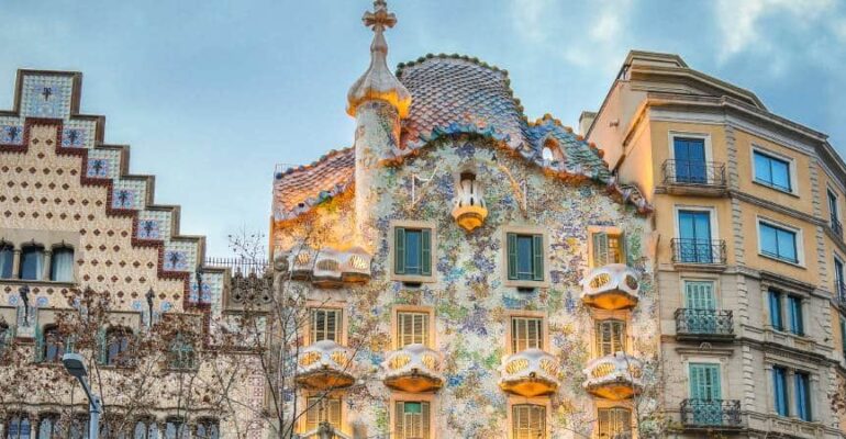 Gaudí’s Casa Batlló, a dream of sea and dragons in Barcelona