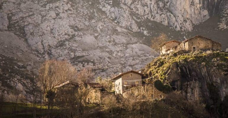 The Spanish village that cannot be reached by car