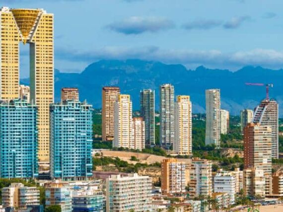 What to see in Benidorm: beyond the city of skyscrapers