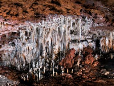 Cave of El Soplao, the ancient mine that turned out to be a geological treasure