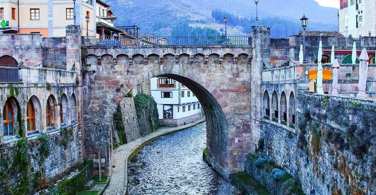 Getaways to discover Spain in winter