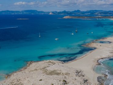 Espalmador, the unspoiled paradise of the Mediterranean Sea