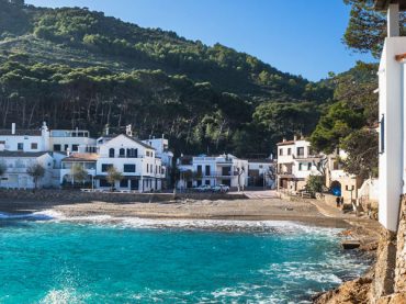11 coastal towns in Spain to discover this summer