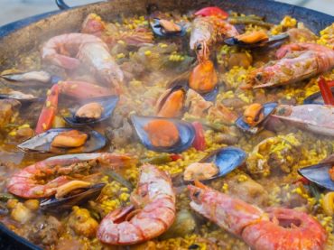 Paella mixta (seafood and meat) recipe, one of the most popular in the Mediterranean