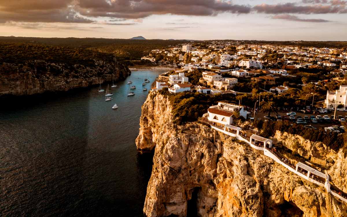 Cueva d'en Xoroi, Menorca's trendy spot.