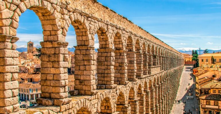Devil’s work: the legend of the aqueduct of Segovia