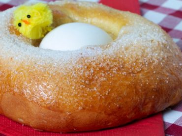 Monas de Pascua, a classical sweet for the Spanish Easter