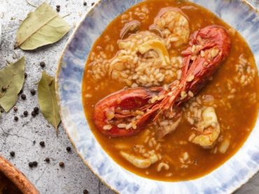 Rice with lobsters, a pleasure for all the senses