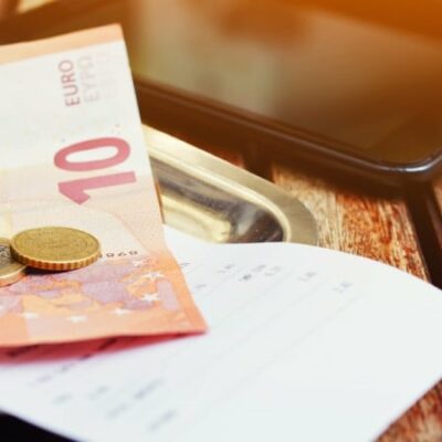 To tip or not to tip? The ins and outs of tipping in Spain