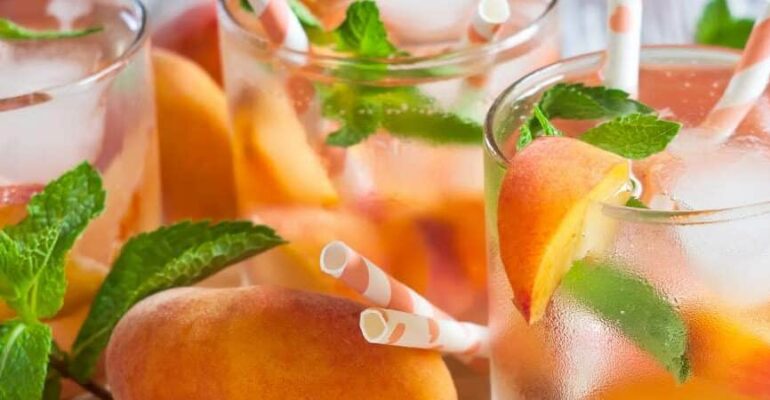 White sangria recipe, the most refreshing Spanish drink
