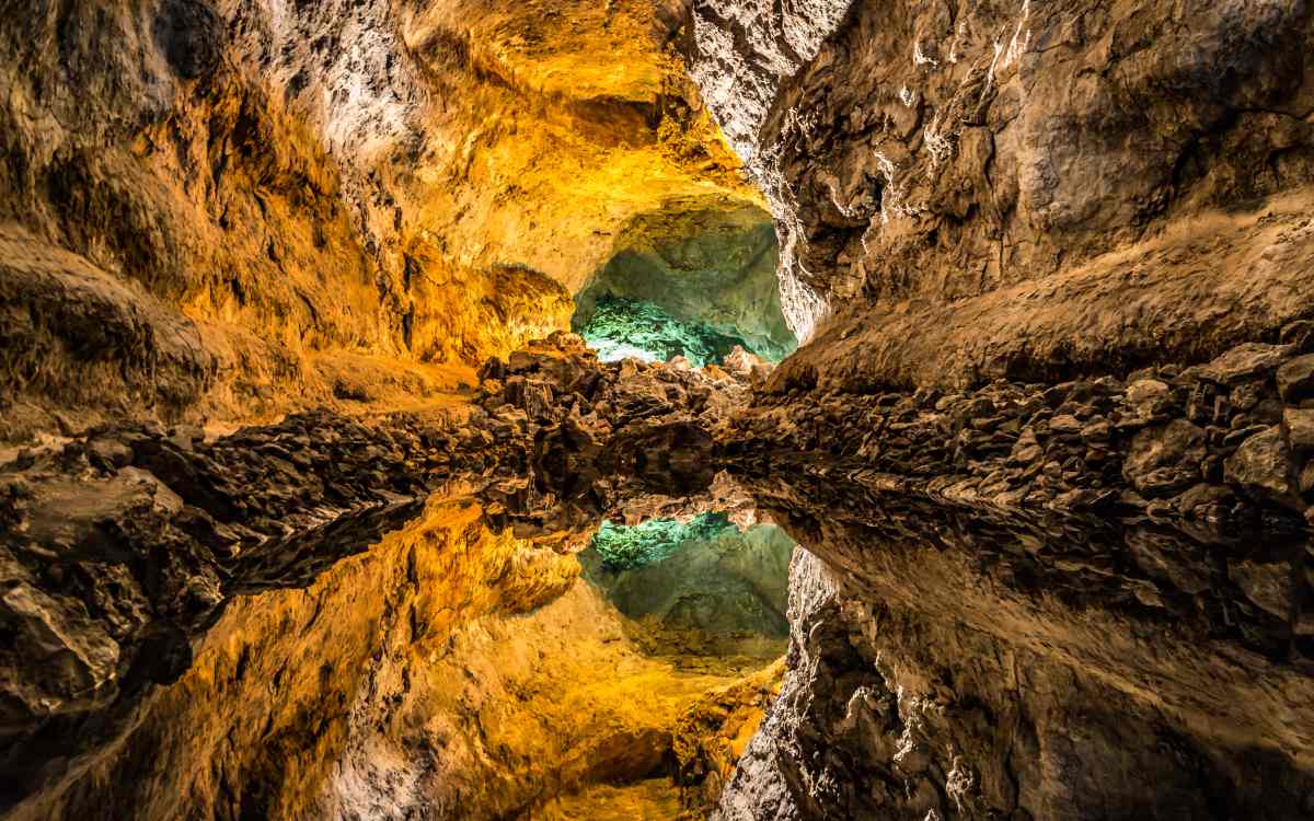Cueva de los Verdes.